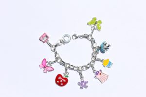 Charms that inspire grils
